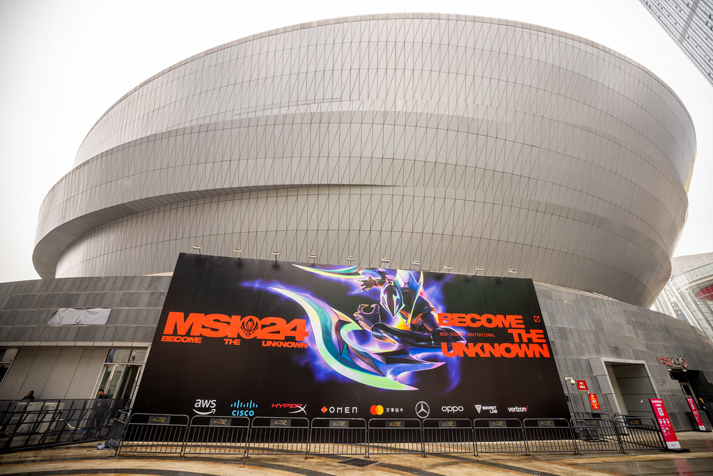 Le Financial City Performing Arts Center aux couleurs du MSI 2024 @RiotGames