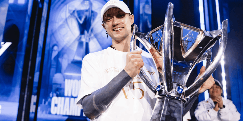 Rekkles reçoit sa bague de champion du monde 2024 avec T1