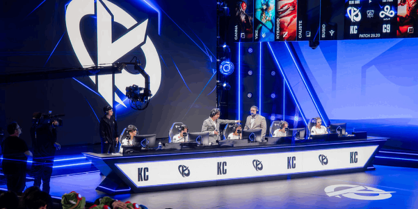 Worlds 2026 : la Karmine Corp s'impose contre Cloud9 au bout du suspense et file au Round 2 du Play-In