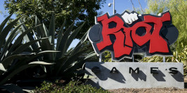 Riot Games recrute le designer de Witcher 3 et Cyberpunk 2077 pour son projet de MMO League of Legends