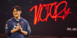 T1 Gumaysui : « Aphelios est un pick très fort dans cette méta, c'est pourquoi je l'ai pris tôt dans le tournoi »