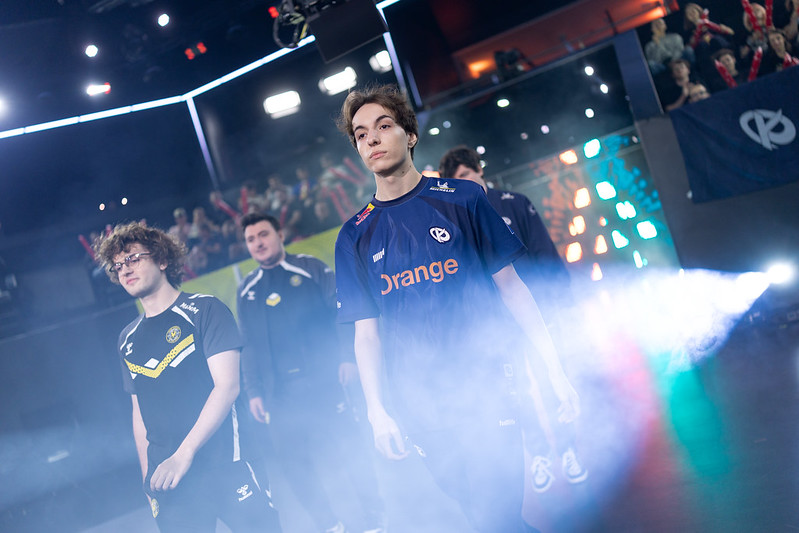 KC Caliste en marche vers la scène du LEC